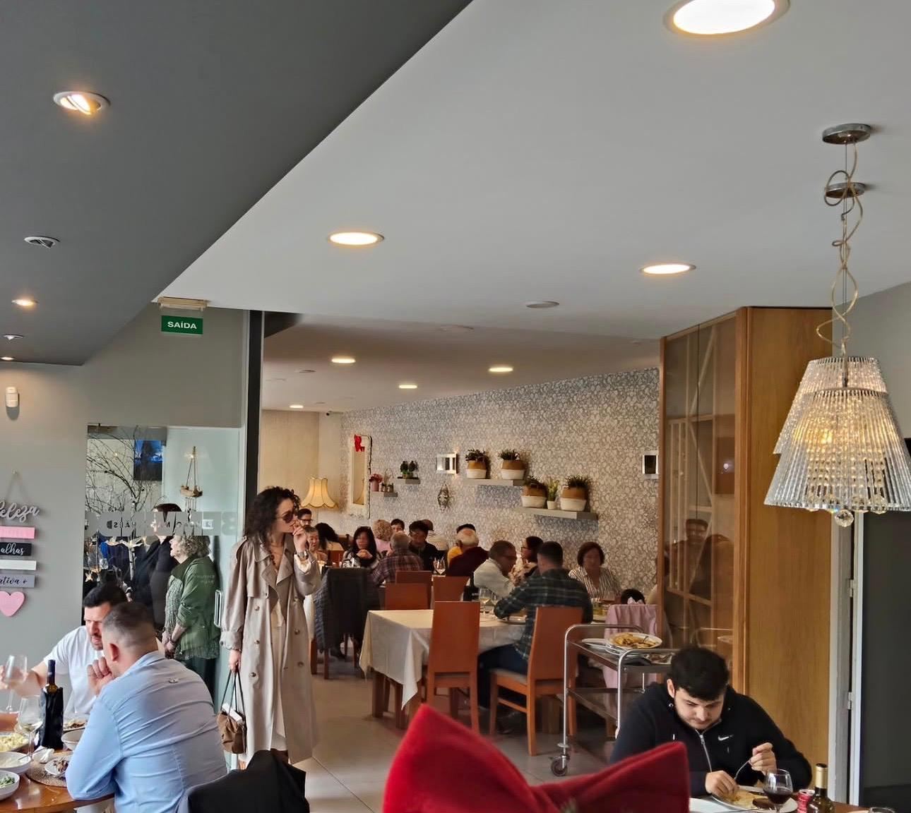 A sala do Restaurante Magalhães